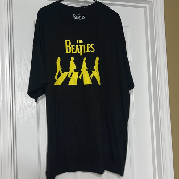 NWOT The Beatles tshirt 2X - Picture 3 of 4
